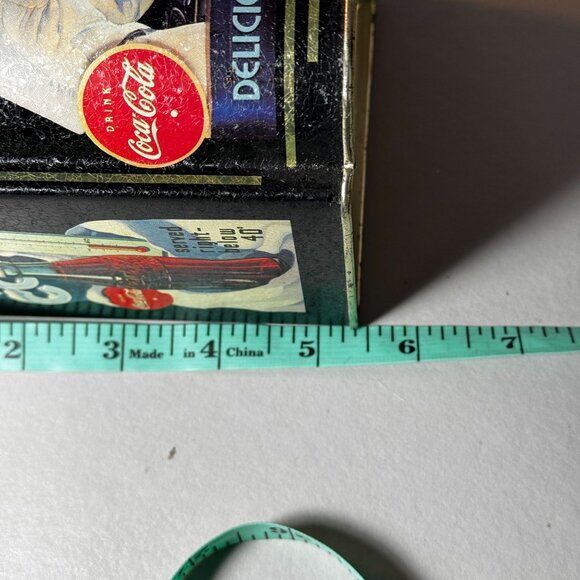 1993 Vintage Coca-Cola Tin - Picture 7 of 8